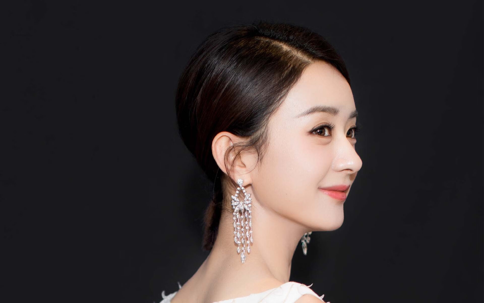 《英雄联盟跨洲对抗,豪强争锋谁与争锋?》